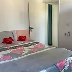Apartamento A 900M Da Praia Com Ar Condicionado