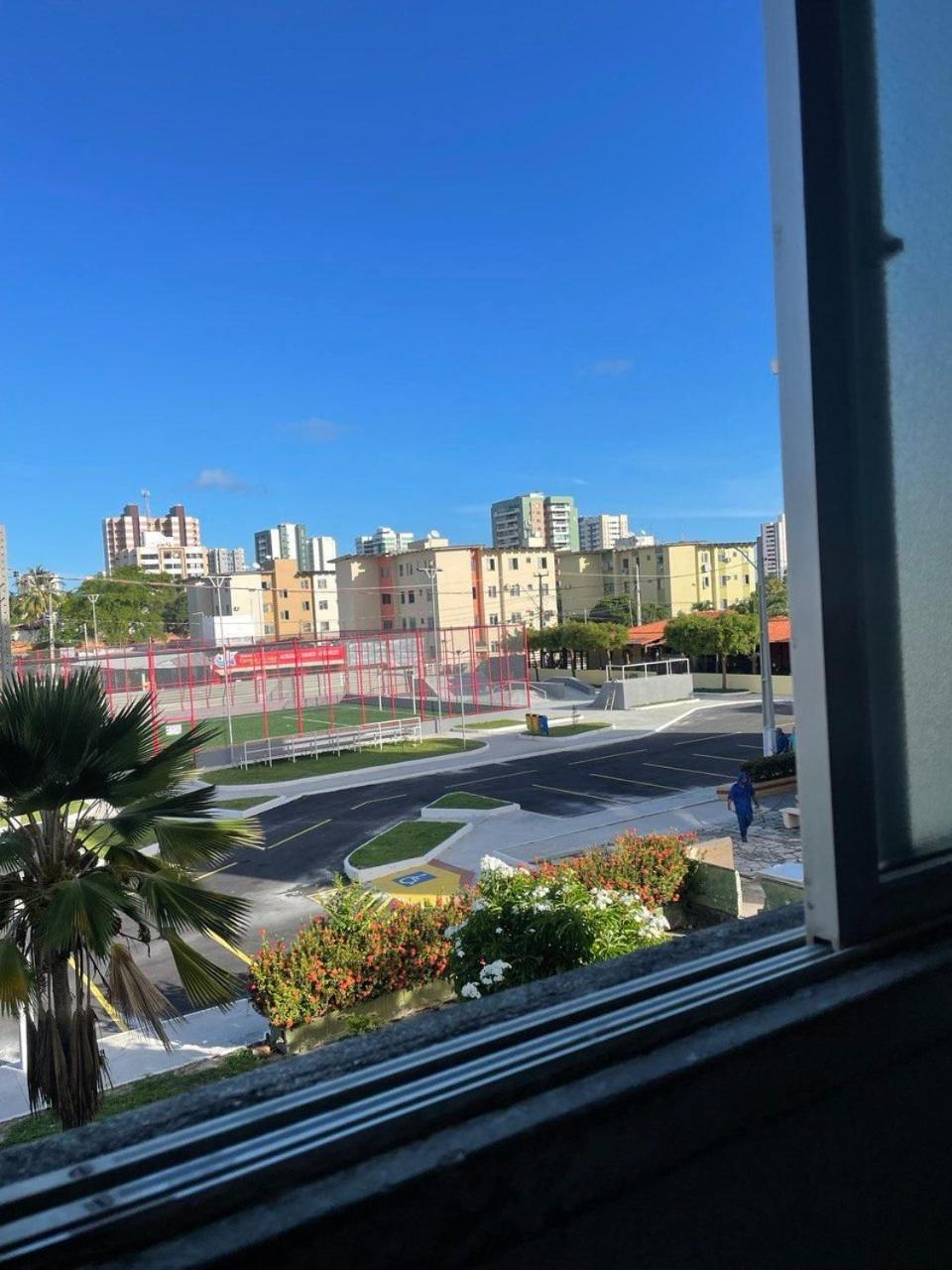 A 900m Da Com Ar Condicionado Apartamento